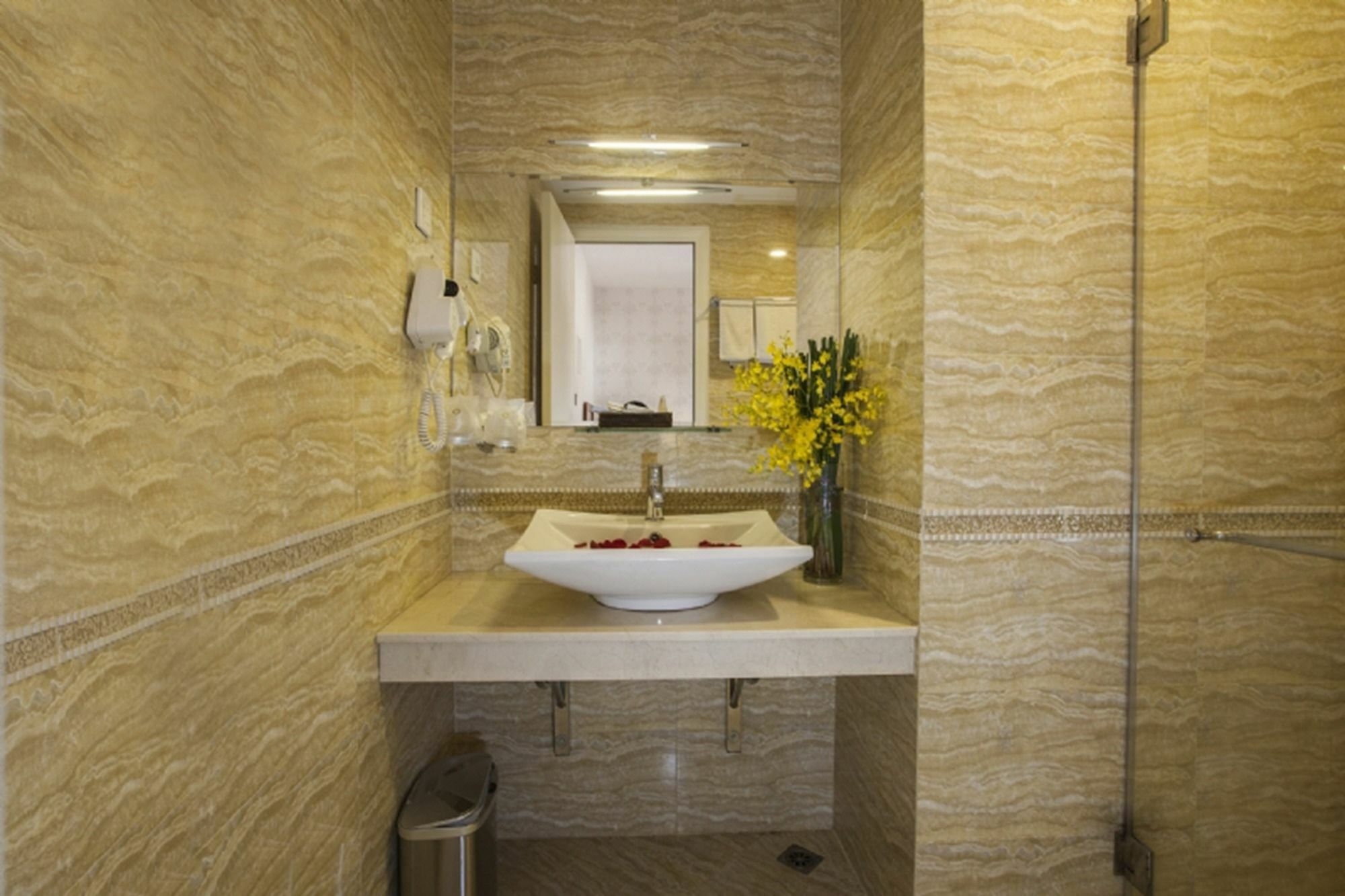 Golden Star Hotel Хошимін Екстер'єр фото
